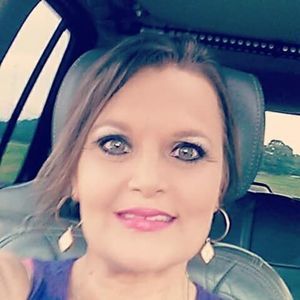 Meet your Posher, Kelli