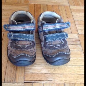 Toddler sneakers. Boy sneaker.