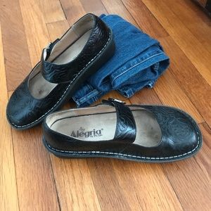 Alegria Paloma Mary Jane style