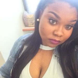 Meet your Posher, Ineka