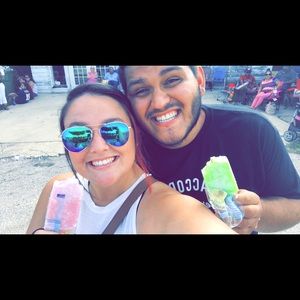 Meet your Posher, Adrianna