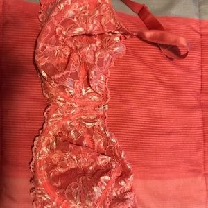 32 F bra