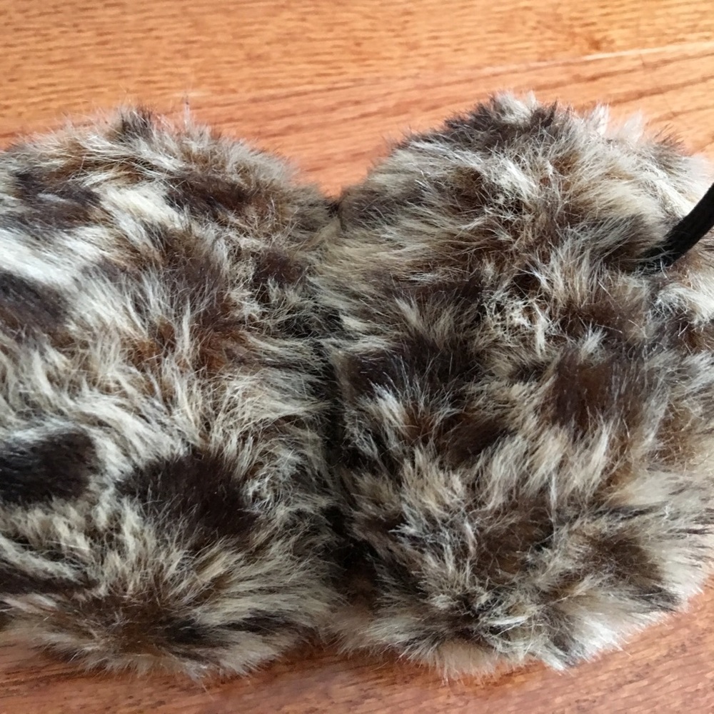 Brand New Earmuffs - Picture 2 of 2