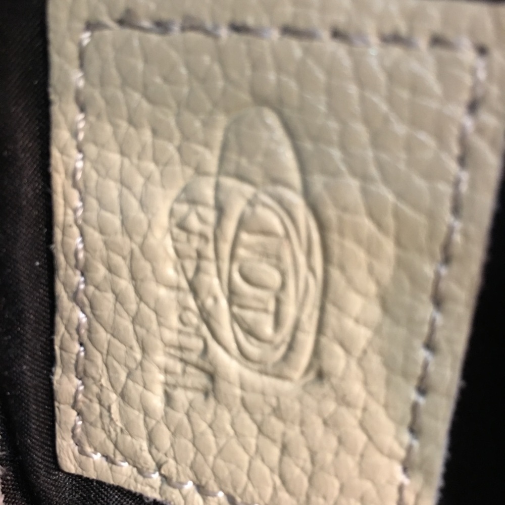 SALE! Convertible cross body bag by Not Rational - Picture 5 of 8