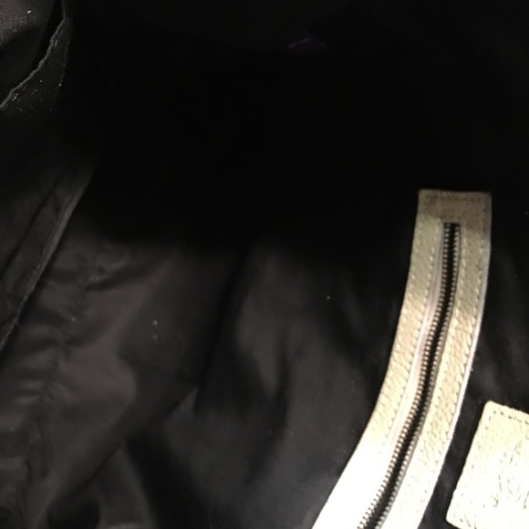 SALE! Convertible cross body bag by Not Rational - Picture 7 of 8