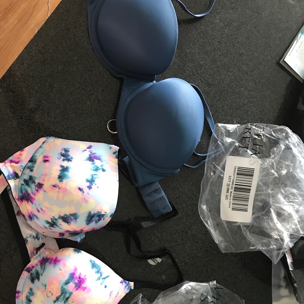 Victoria's Secret size 32C bras