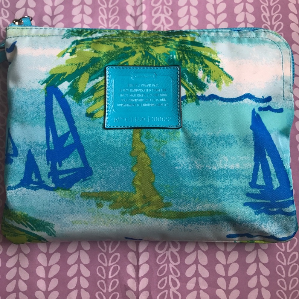 Coach weekender