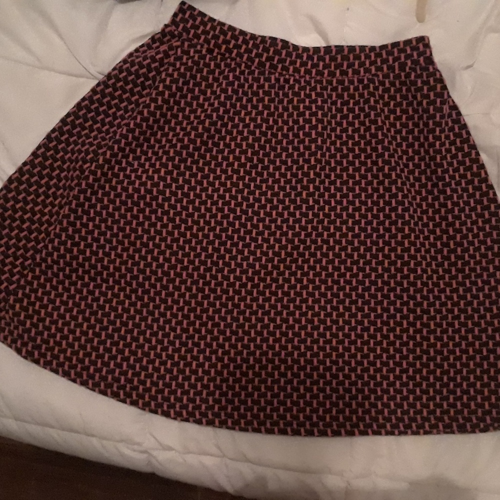Pink and black textures skirt