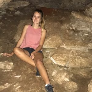 Meet your Posher, Faith