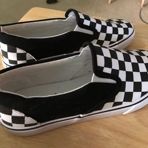 Checkered Slip On Canvas Shoes