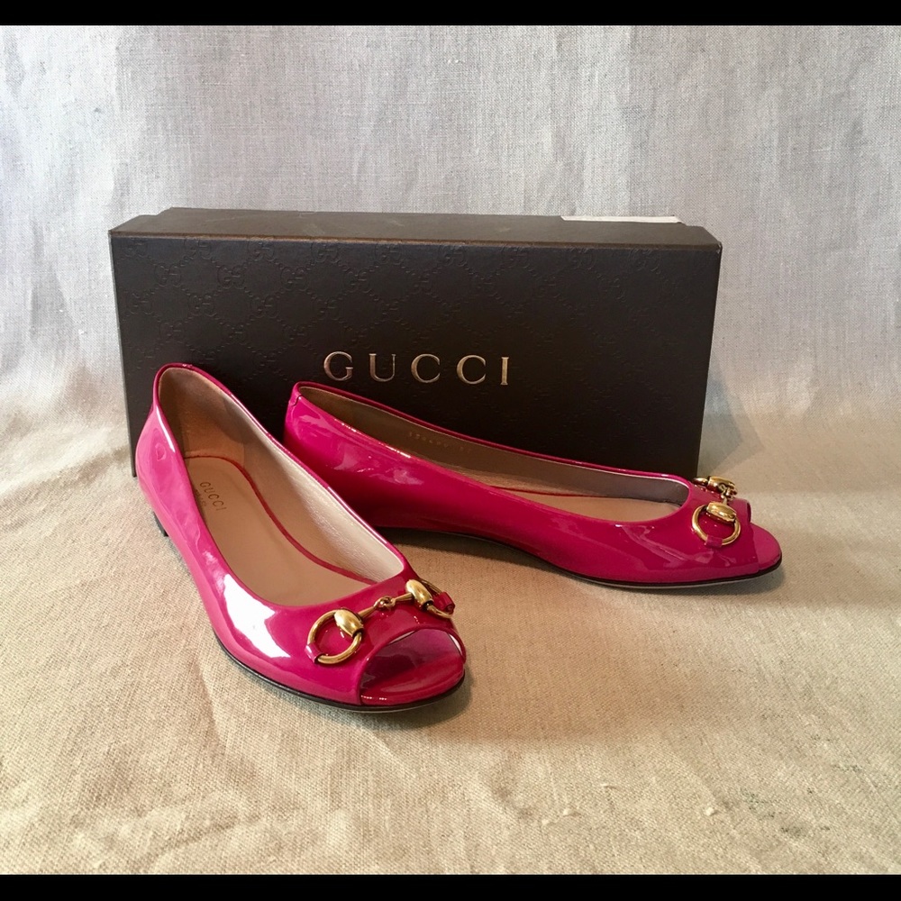Gucci Leather Open-Toe Flats
