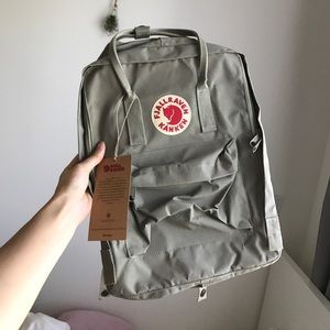 Brand New Kanken (color: Putty)