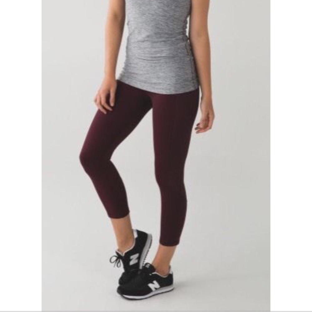 Lululemon Give Me Qi Crop - size 6