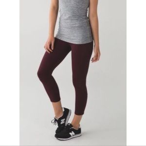 Lululemon Give Me Qi Crop - size 6
