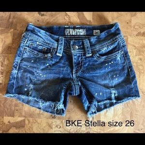 BKE Stella shorts size 26