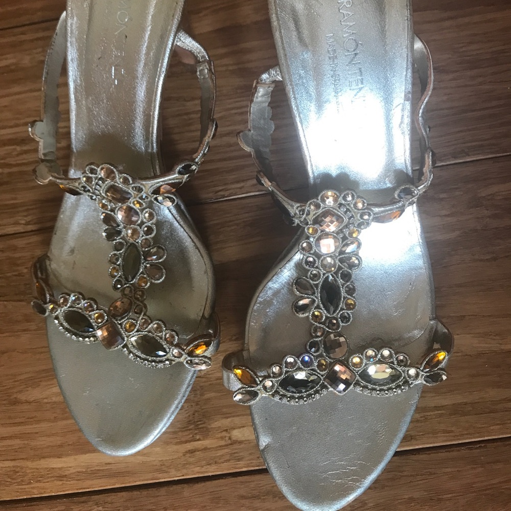 Gem sandals