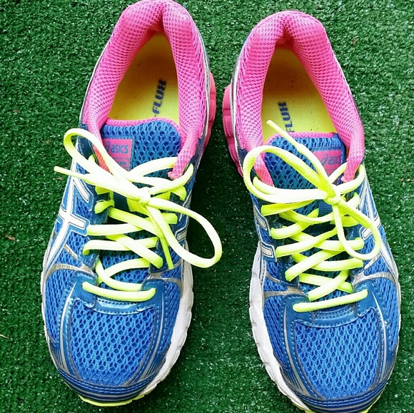 Women Asics size 6 - Picture 2 of 2