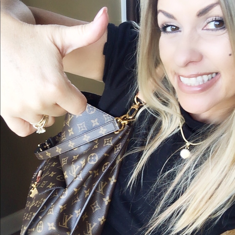 Meet your posher   Rhiannon