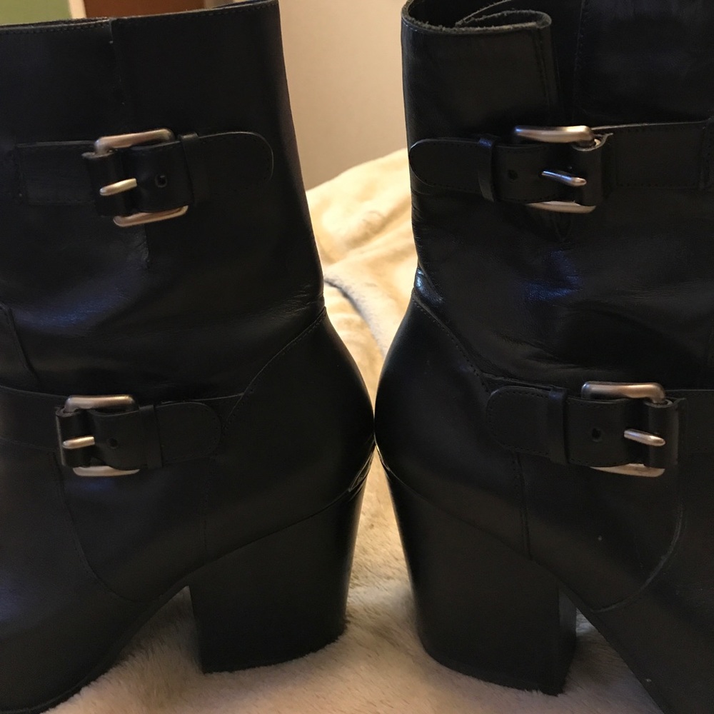 Beautiful Michael kors booties