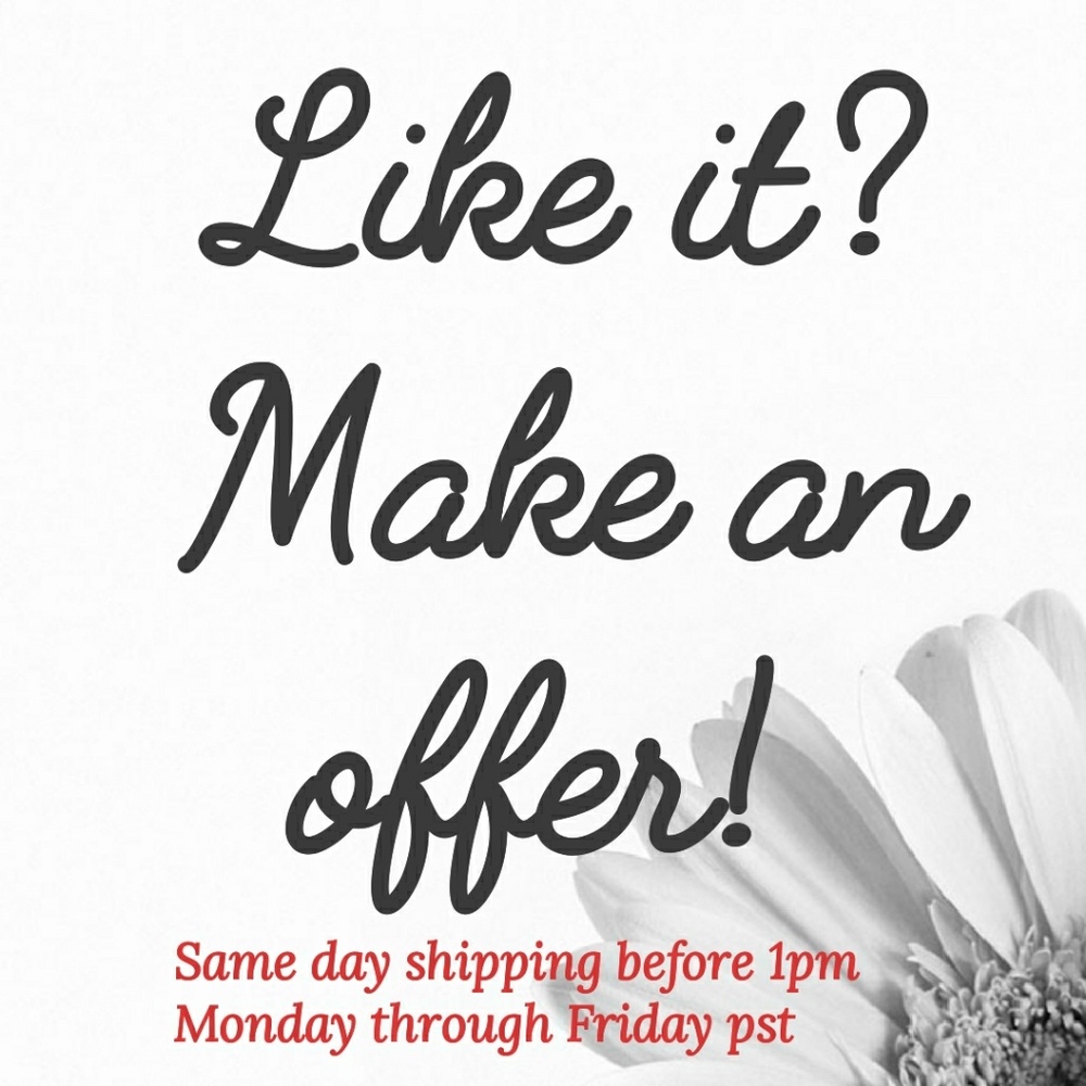 💞All offers considered!! 💞