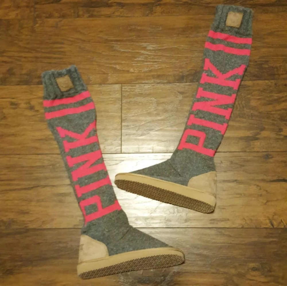 BRAND NEW PINK MUKLUK