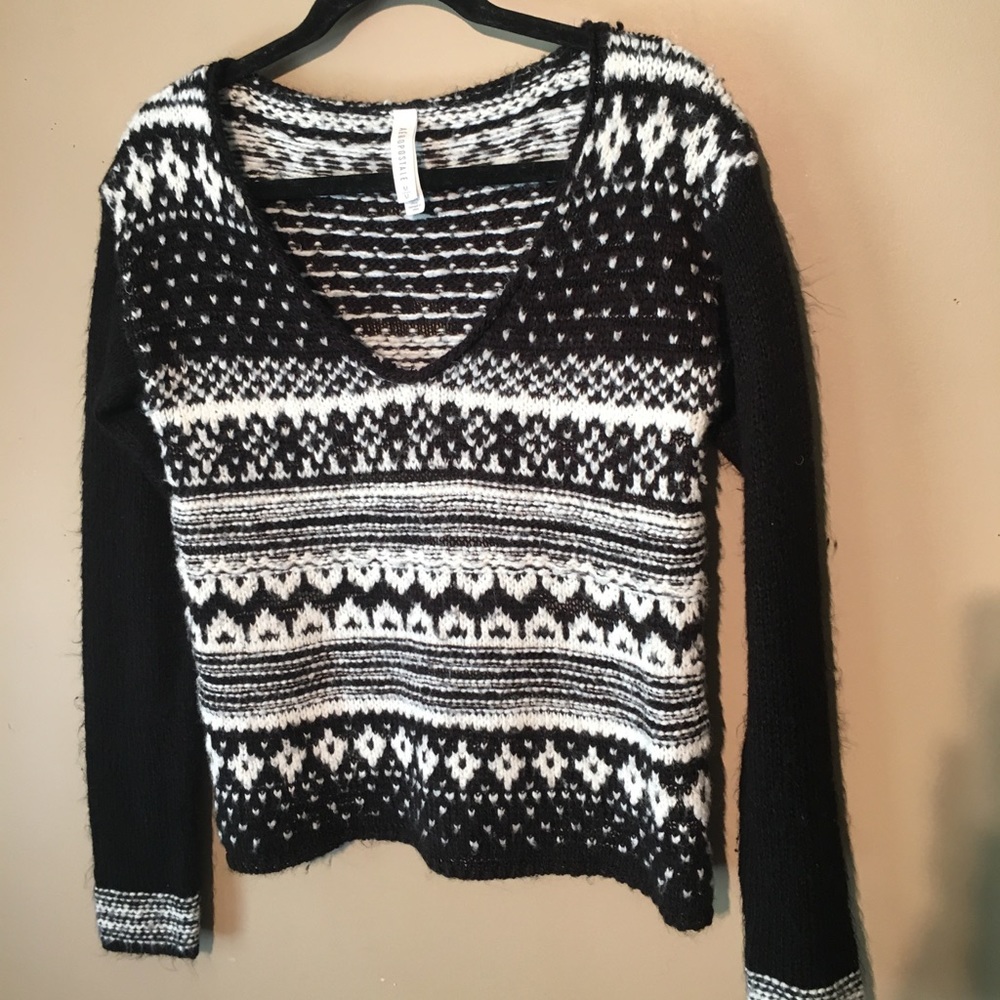 🎈Cute Aeropostale V-neck Sweater size M