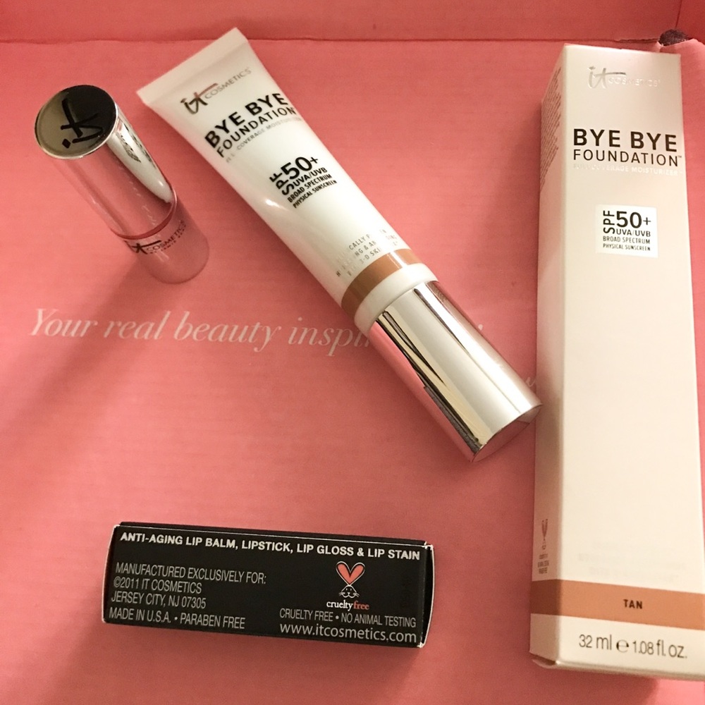 ✨New✨ IT Cosmetics Bye Bye Foundation