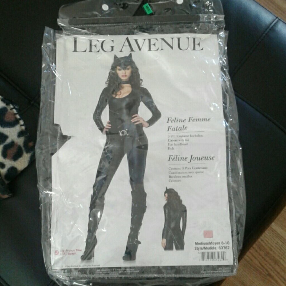 Costume for women