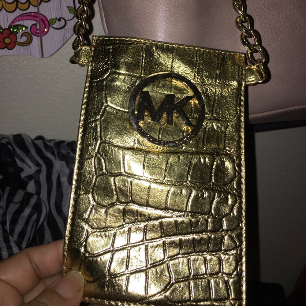 Michael Kors cell phone holder