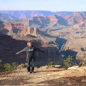 Meet your Posher, Brittney