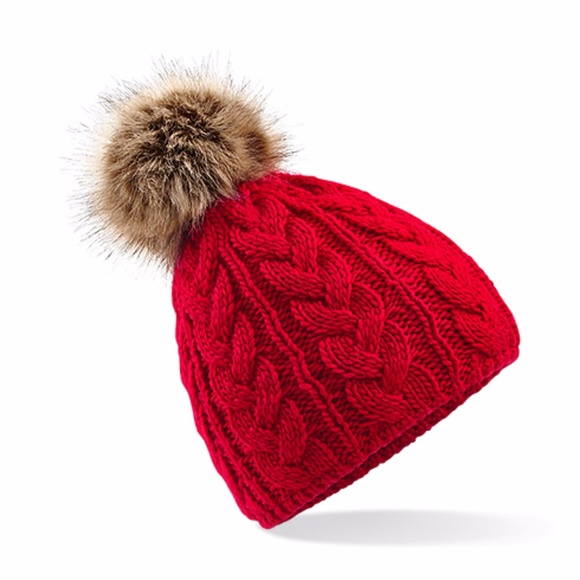 Red cable knit beanie with faux fur Pom Pom - Picture 5 of 5