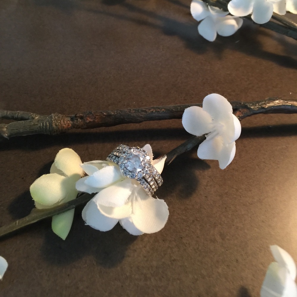 Women's size 7 ring