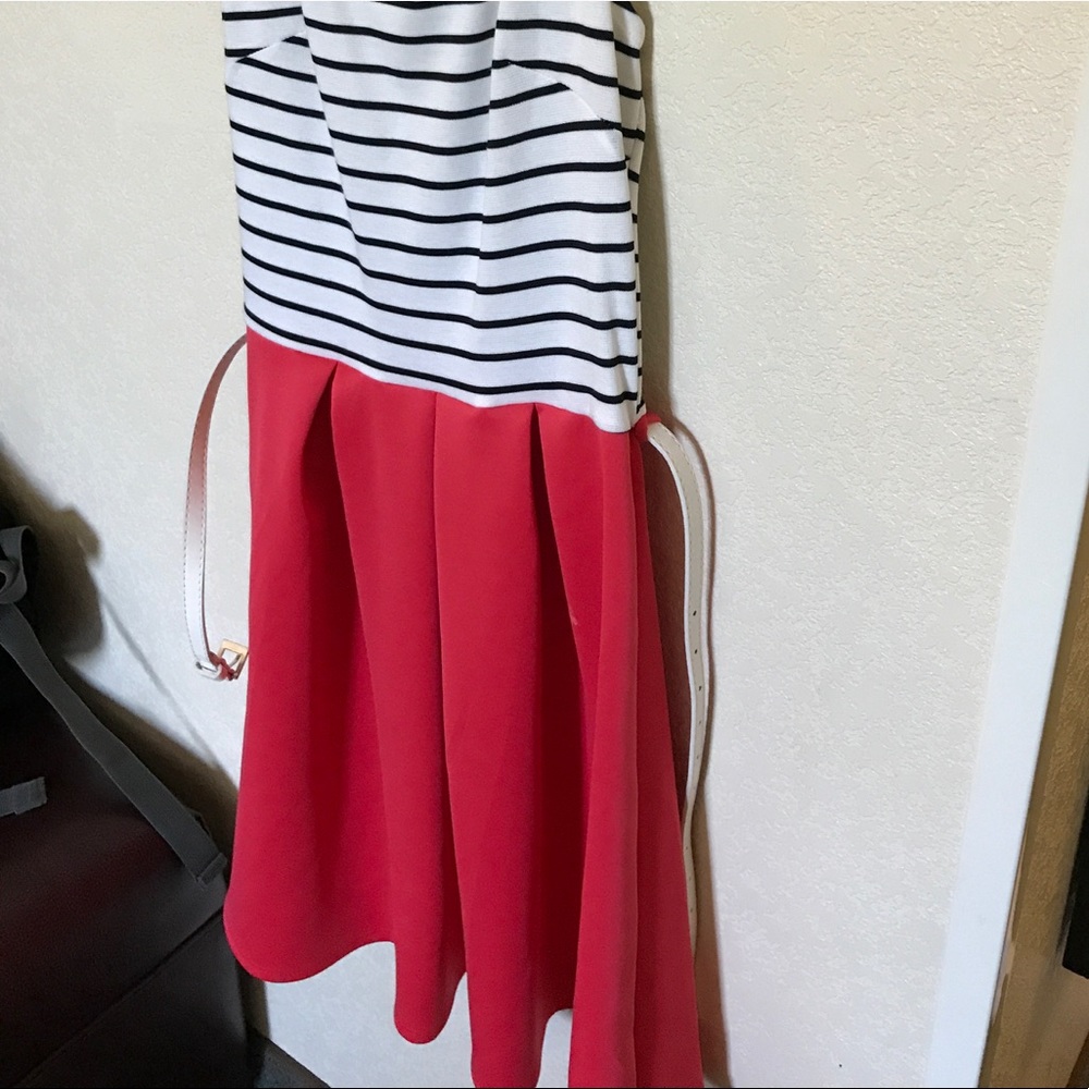 Dress - Picture 2 of 2