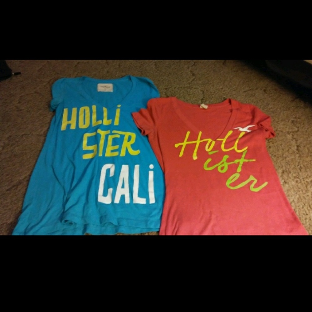 Hollister V-Neck Deal