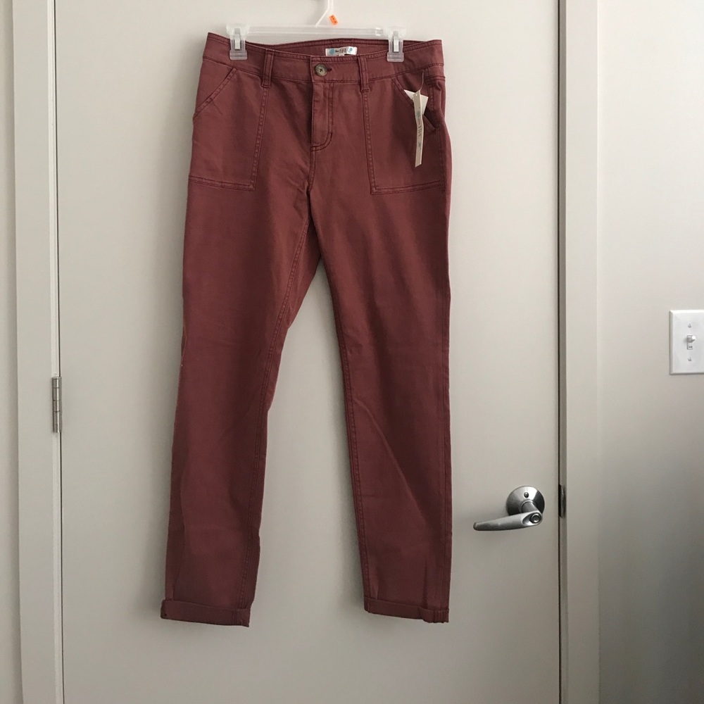 Rust/resish orange pants by lovefire