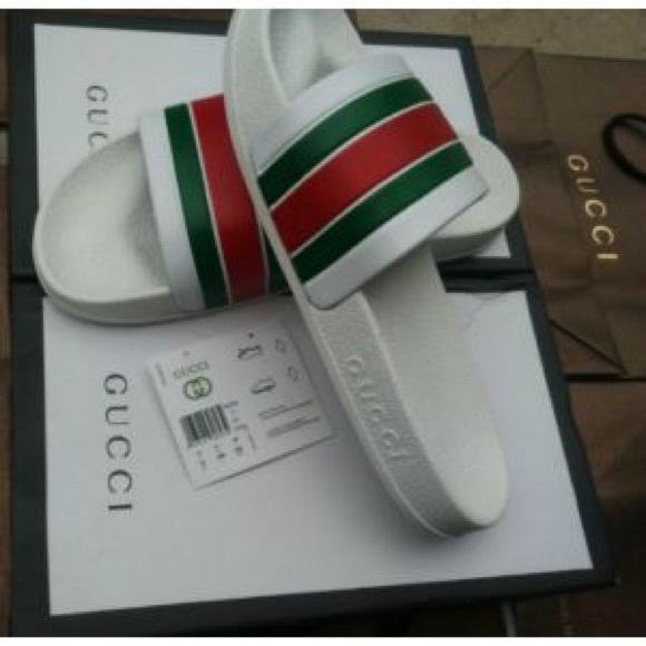 Men’s Gucci Slides - Picture 5 of 5
