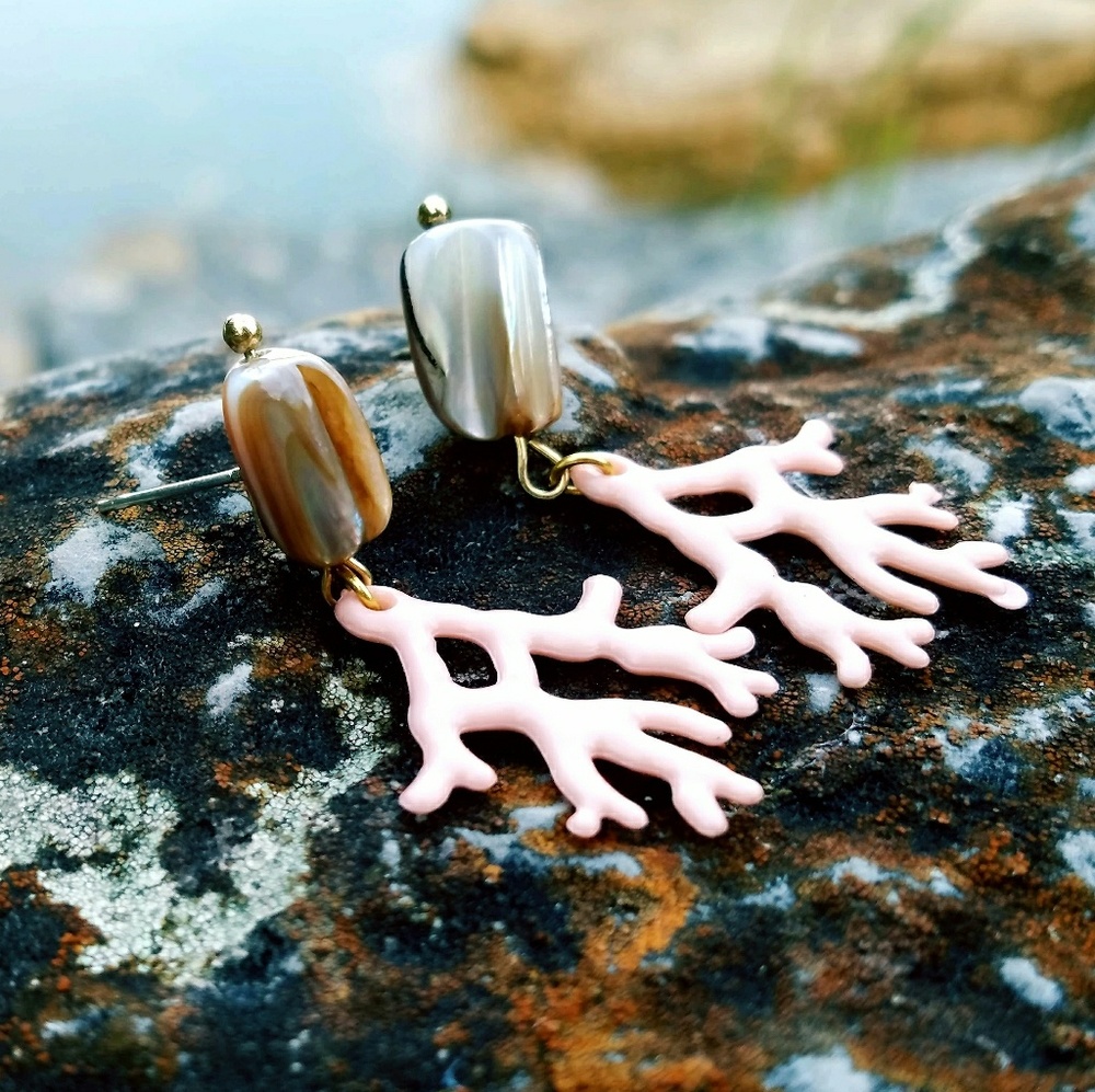 "Shoreline Savvy"- Mother of Pearl Earings