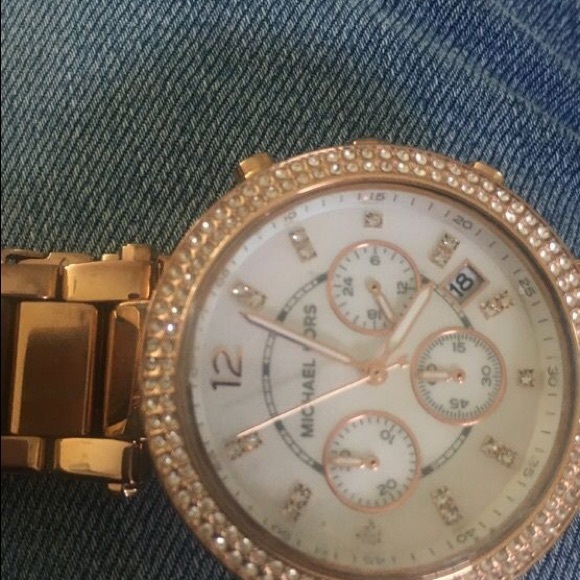 Woman Mk watch main image 4