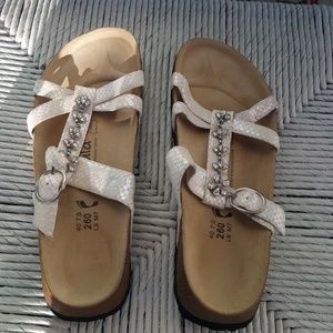 Betula sandals