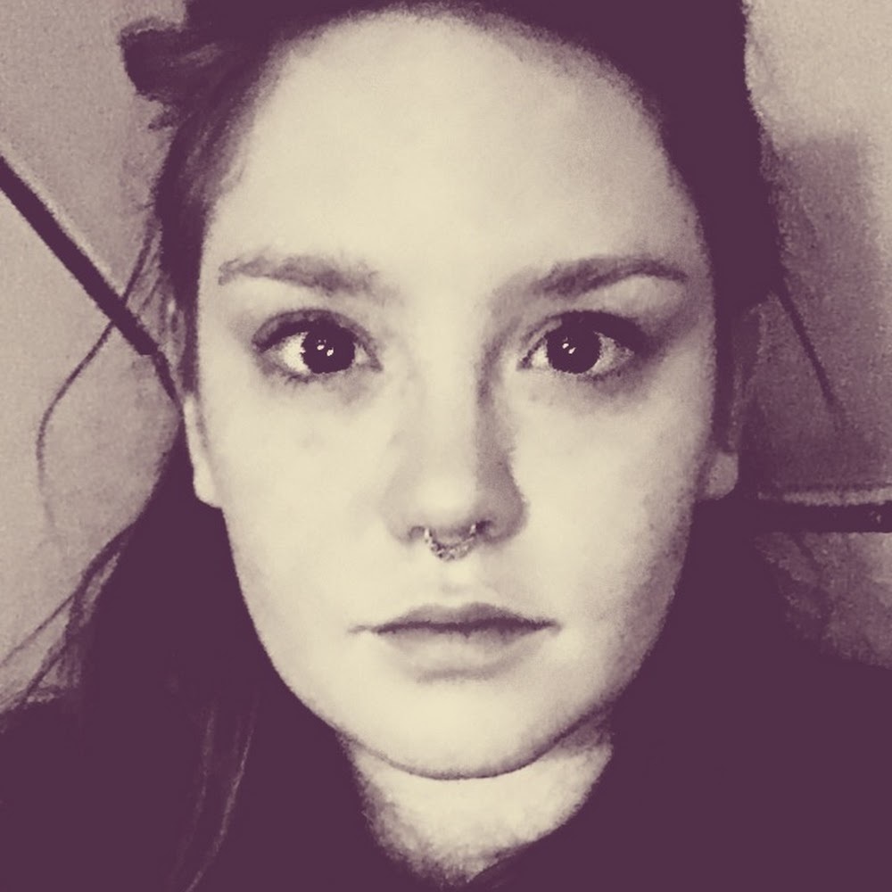 Meet your Posher, Beatrix