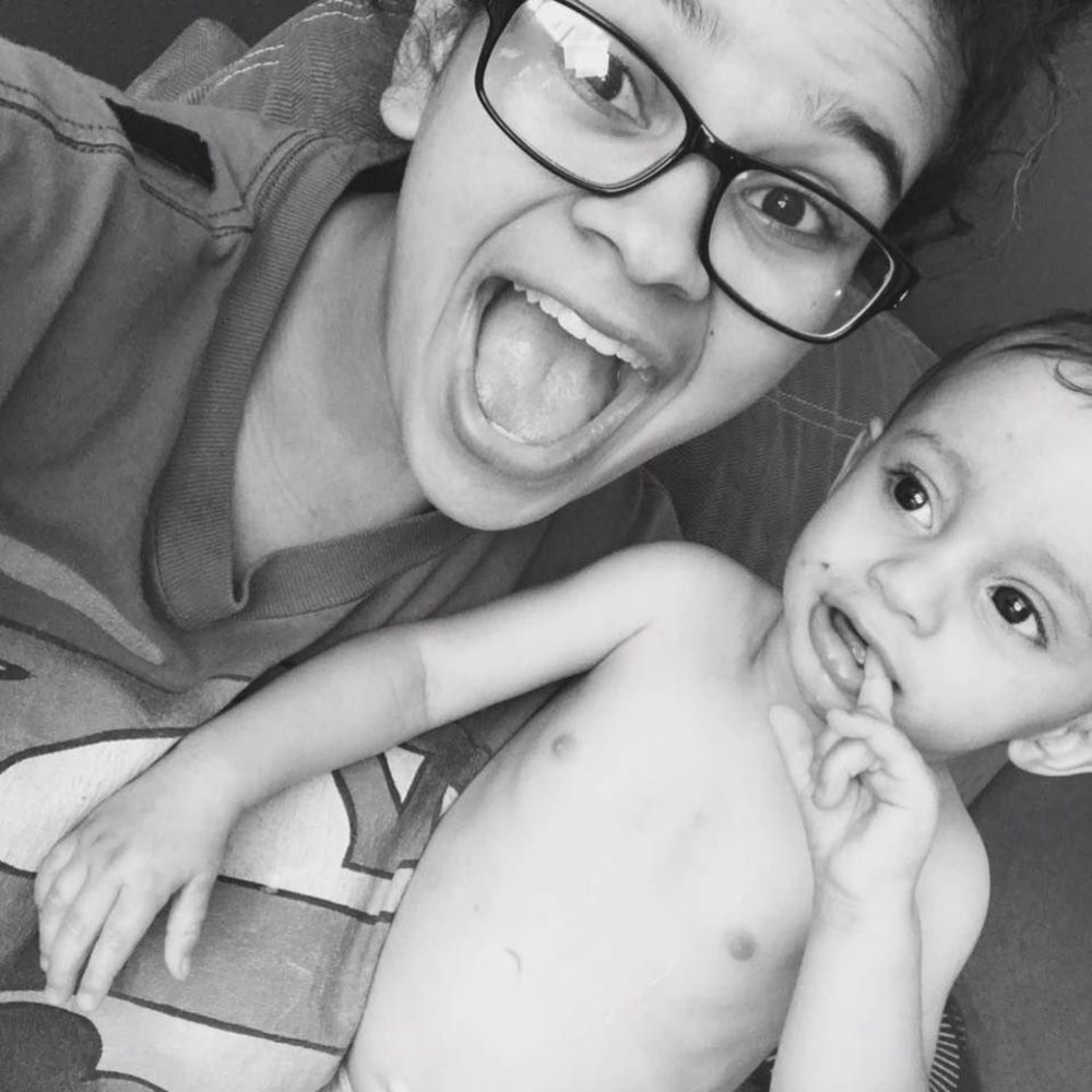 Meet your Posher, Desiray