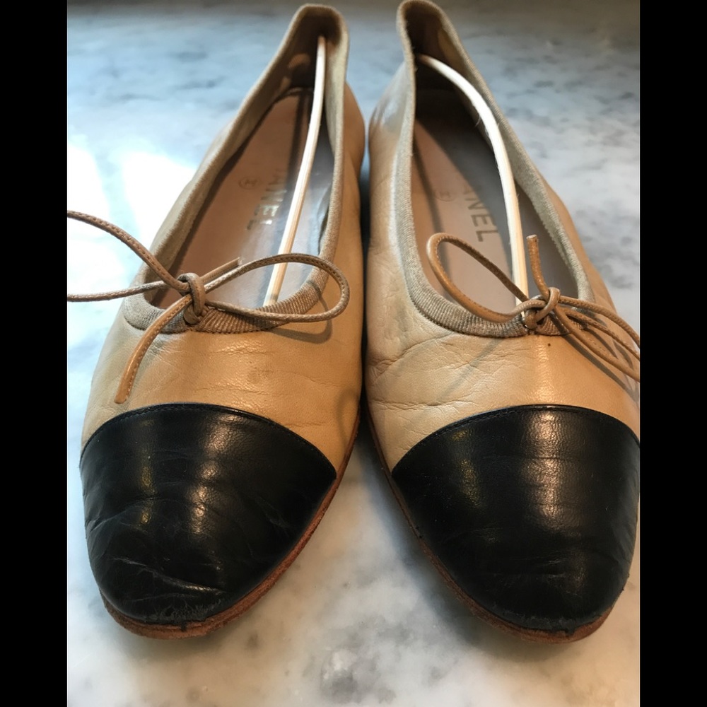Chanel camel/black cap toe ballet flats