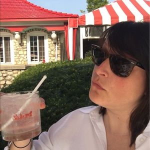 Meet your Posher, Jackie