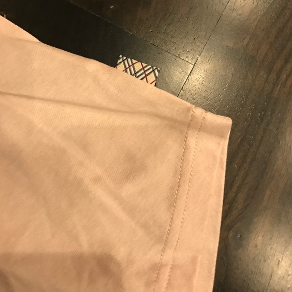 🆕 Burberry Top - Picture 2 of 8