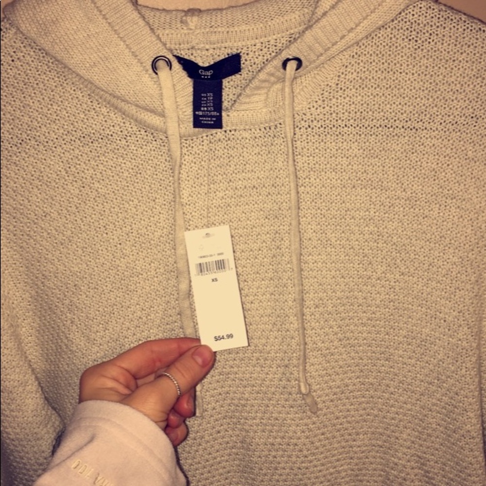 GAP Cream Knit Sweater XS NWT ‼️ make an offer 😊
