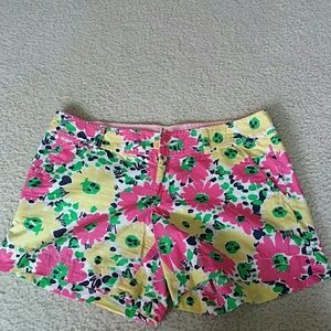 Lilly Pulitzer shorts Size 6