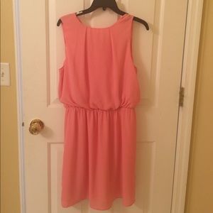 Sleeveless peachy pink dress