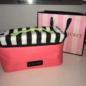 VICTORIA SECRET BRA BAG