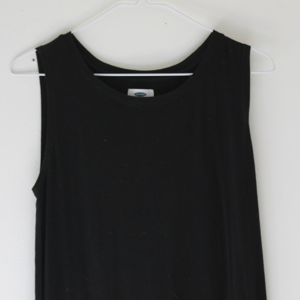 Black Tank