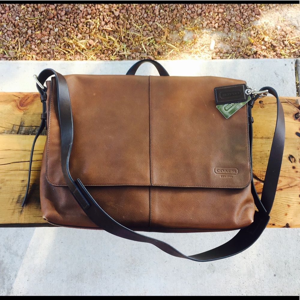 Coach Messenger Bag EUC 🍁